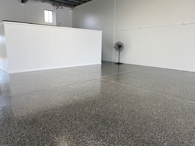Epoxy flooring contractor: How to find a reliable epoxy expert