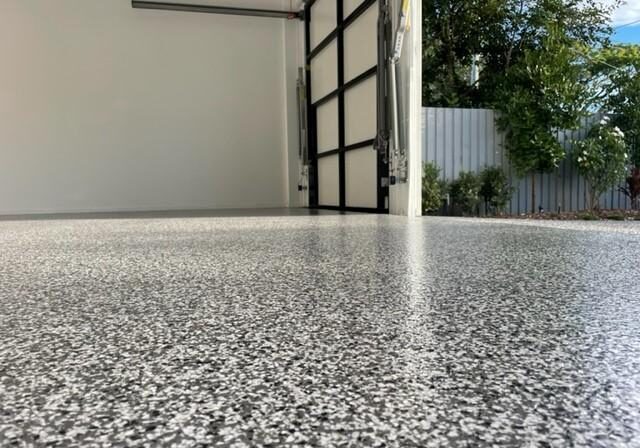 Garage epoxy flake floor finish